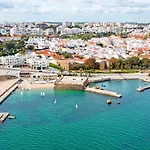 Senhora Da *